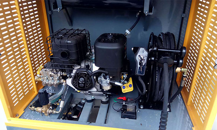 百利通發(fā)動(dòng)機(jī),AR高壓泵 三輪高壓清洗車