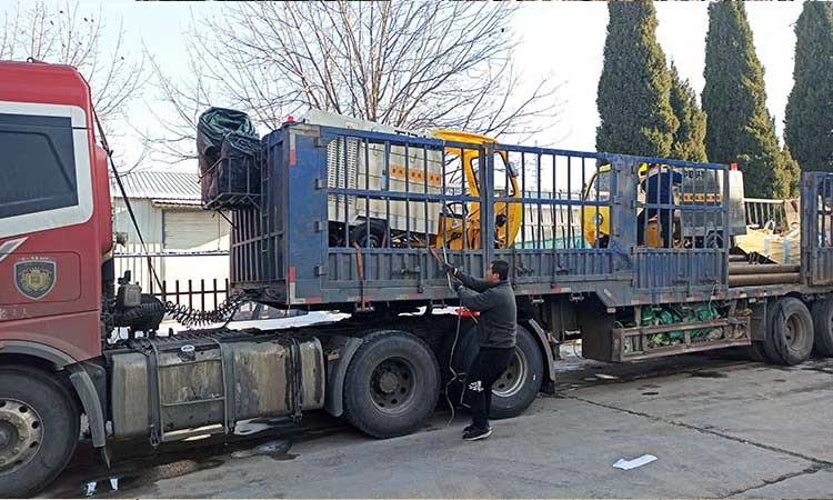 可上牌高壓沖洗車裝車現場