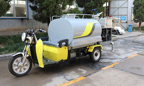 環衛小型電動灑水車介紹