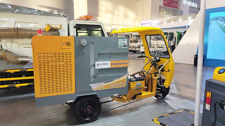 電動環(huán)衛(wèi)高壓清洗車