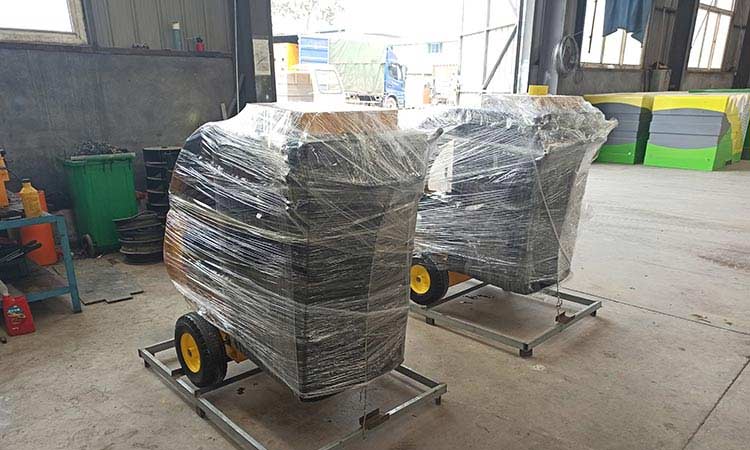 手推式樹葉收集器包裝完畢 吸樹葉機(jī)