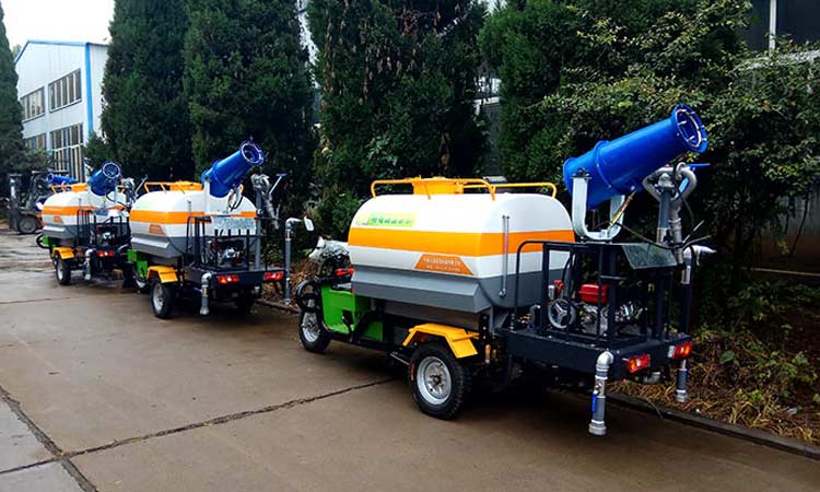 環(huán)衛(wèi)三輪灑水車(chē)