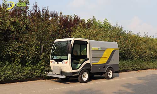 電動高壓清洗車,協同作業為道路環衛查漏補缺