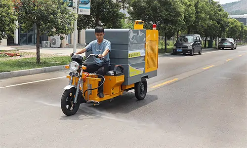 冷熱一體高壓清洗車,商業街油污清理更便捷