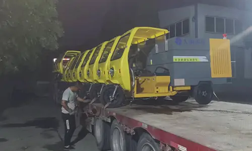 近日發往某環衛公司的三輪高壓清洗車準備發貨