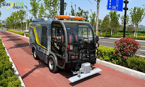道路污染清除車深層次路面清潔,路面養護車