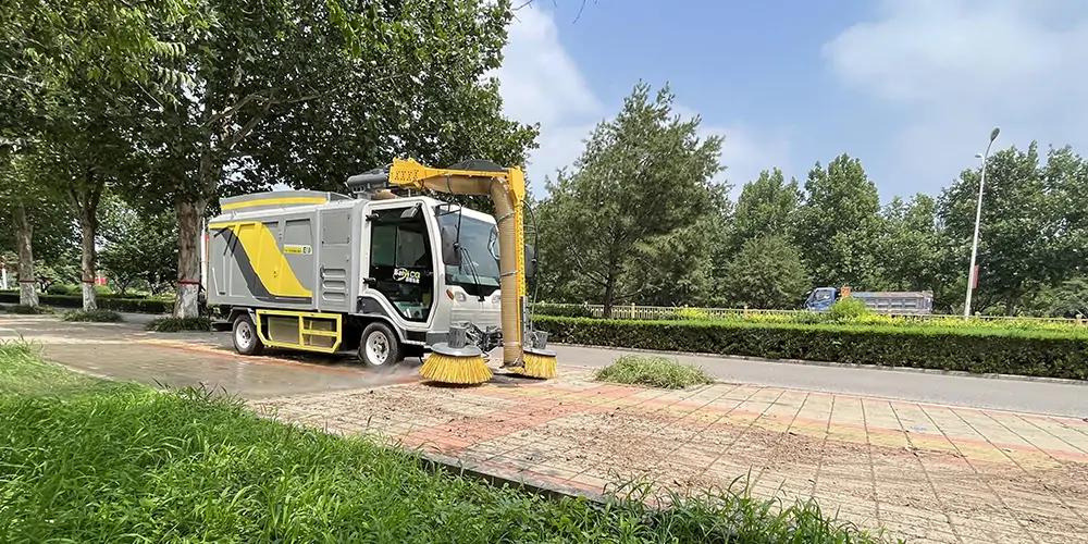 純電動樹葉收集車_多功能樹葉收集車_吸樹葉的機器_掃樹葉神器
內容