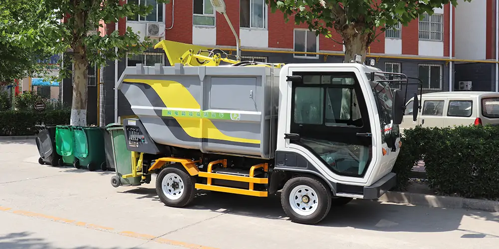 后裝式垃圾清運車 后裝式垃圾清運車/