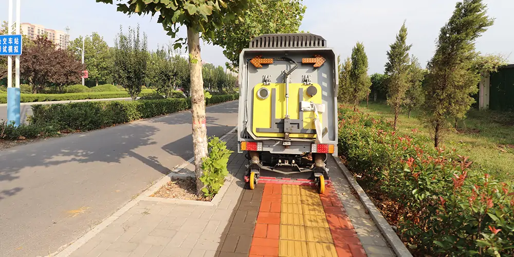 道路污染清除車_道路深度清潔車_純電動(dòng)深度清潔車_深度清潔車