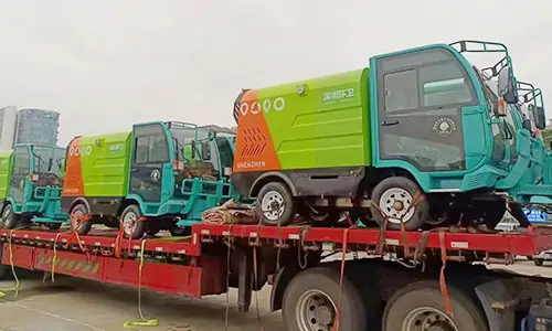 四輪高壓沖洗車到貨深圳!助力深圳環衛好幫手