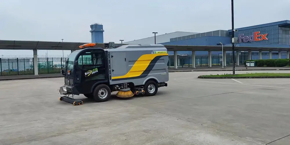 機(jī)場(chǎng)洗掃車(chē)_電動(dòng)洗掃車(chē)_環(huán)衛(wèi)洗掃車(chē)_機(jī)場(chǎng)道路洗掃車(chē) 機(jī)場(chǎng)洗掃車(chē)_電動(dòng)洗掃車(chē)_環(huán)衛(wèi)洗掃車(chē)_機(jī)場(chǎng)道路洗掃車(chē)