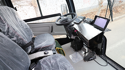 四輪側裝式垃圾清運車BY-L50操作環境