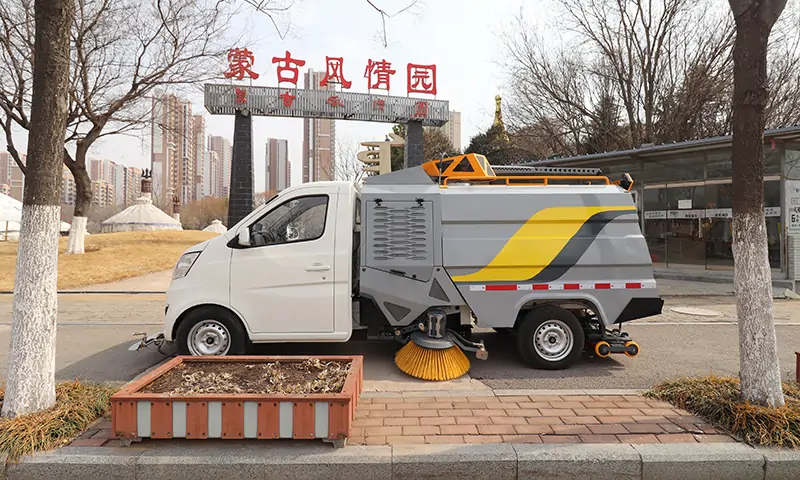 純電動洗掃車:景區園區市政道路高效環保的清潔利器