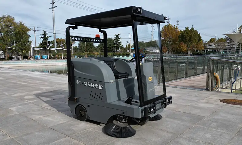 純電動掃地車:高效環保的清潔利器