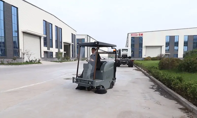 純電動清掃車:高效環保的城市清潔新動力