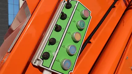 新能源壓縮式垃圾車BY-YS8000操作環(huán)境